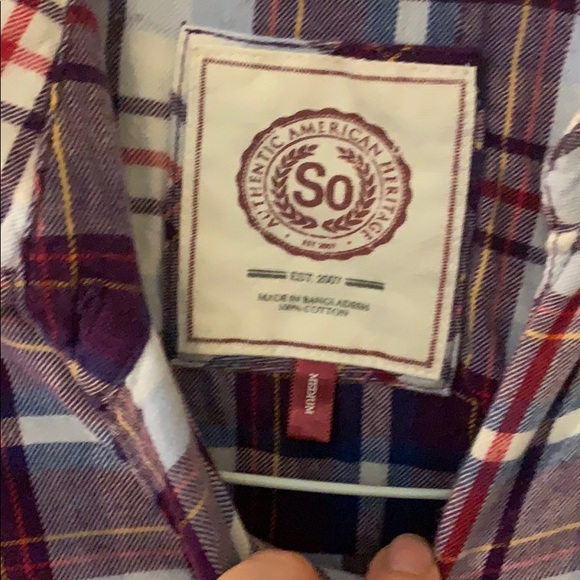 Flannel button up 🍂 - Picture 3 of 4